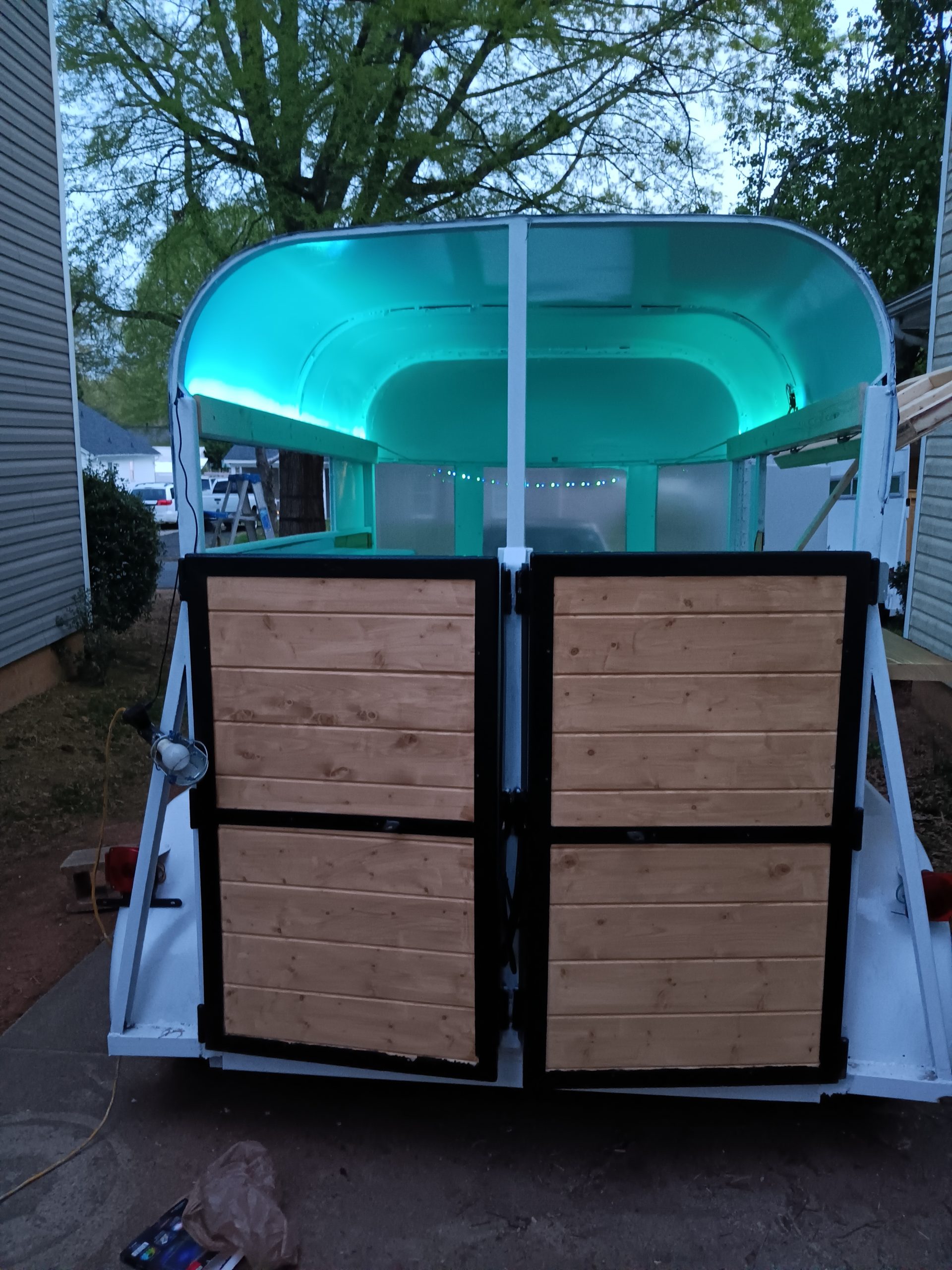 Classic Black and White Mobile Bar