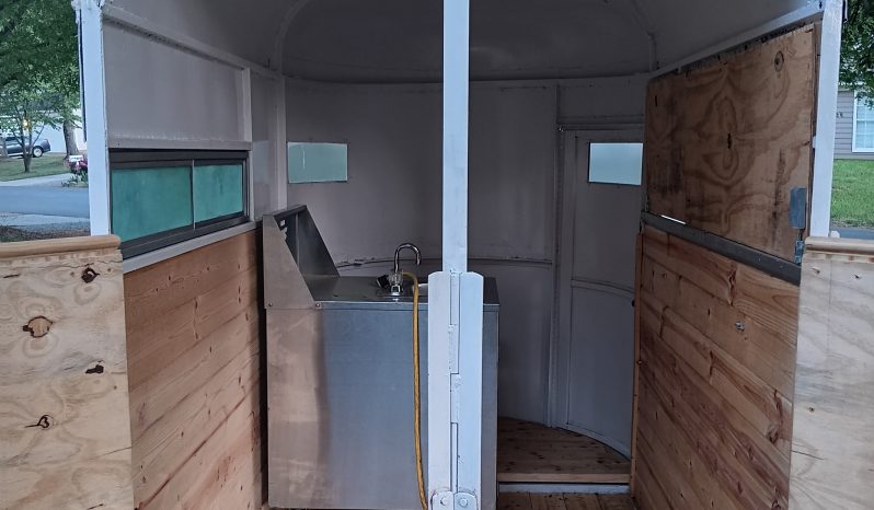 
								Converted Horse Trailer full									