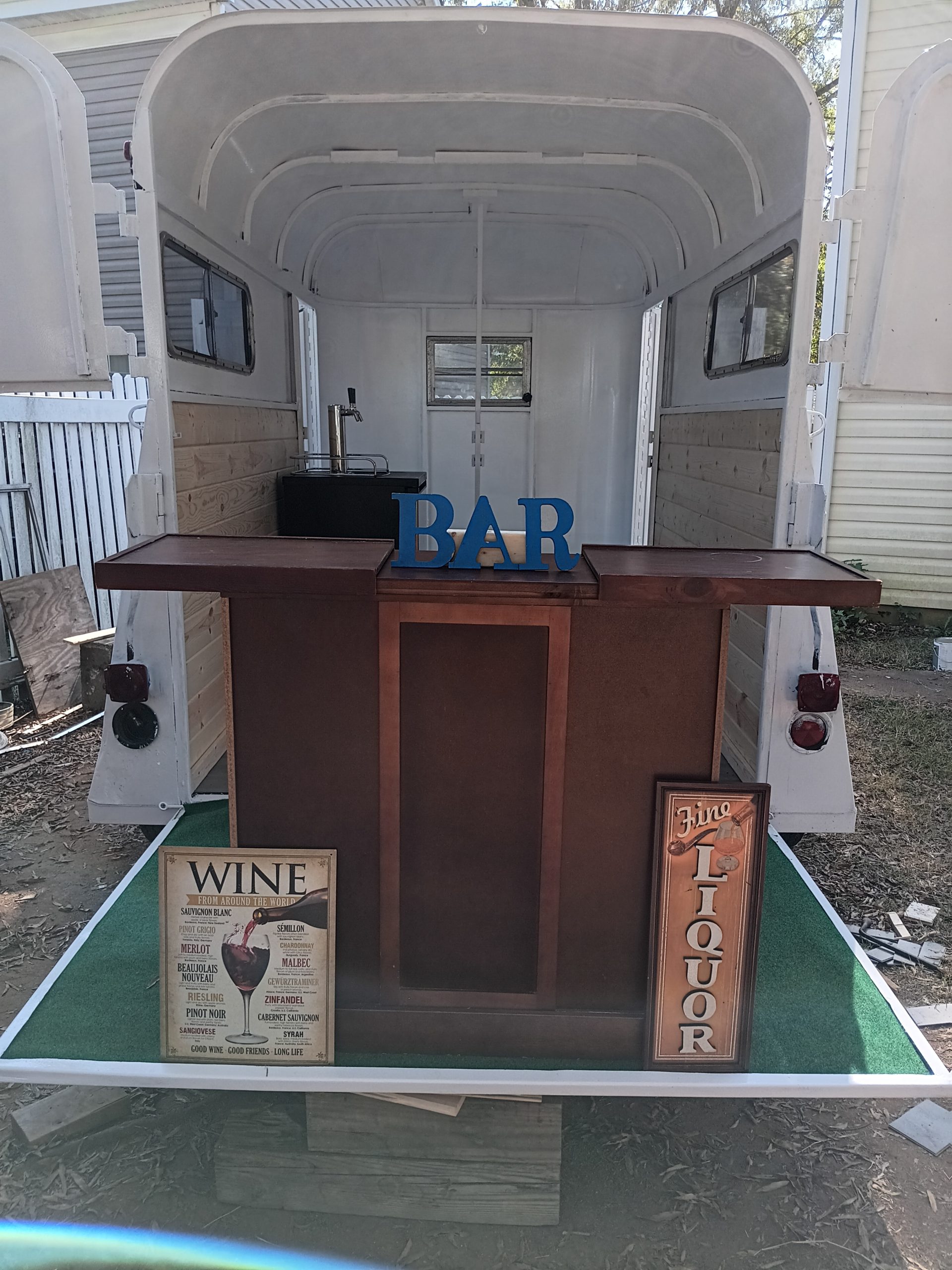 Large Fully Enclosed Mobile Bar