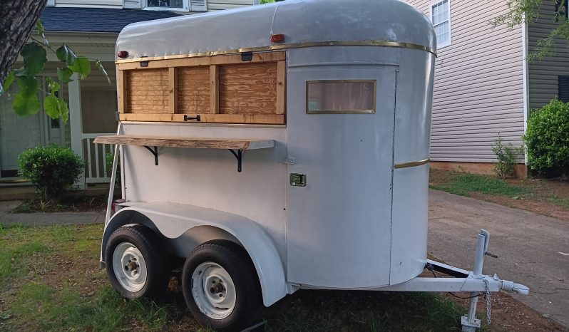 
								Converted Horse Trailer full									