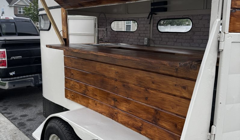 
								Custom Lemonade Trailer full									
